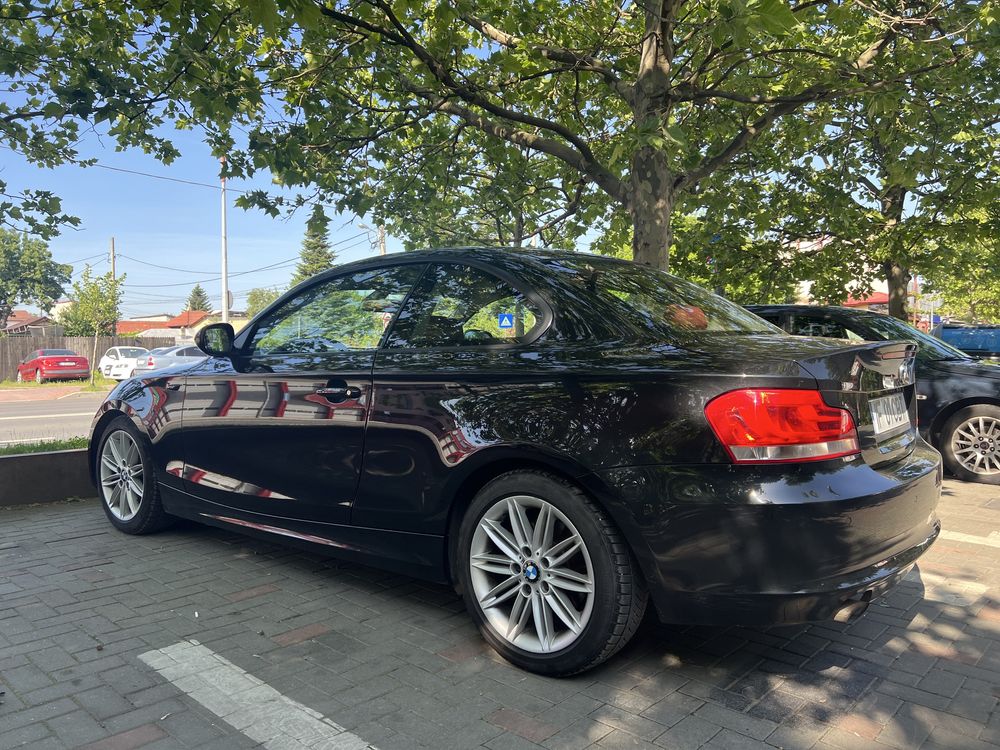 BMW Seria 1 Coupe E82 2011