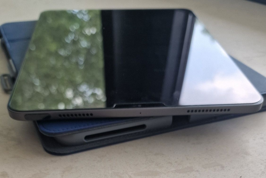 Таблет Ipad air 4, 64 gb