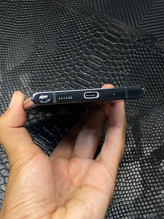 Samsung galaxy note 20 ultra 12/256gb holati yaxshi