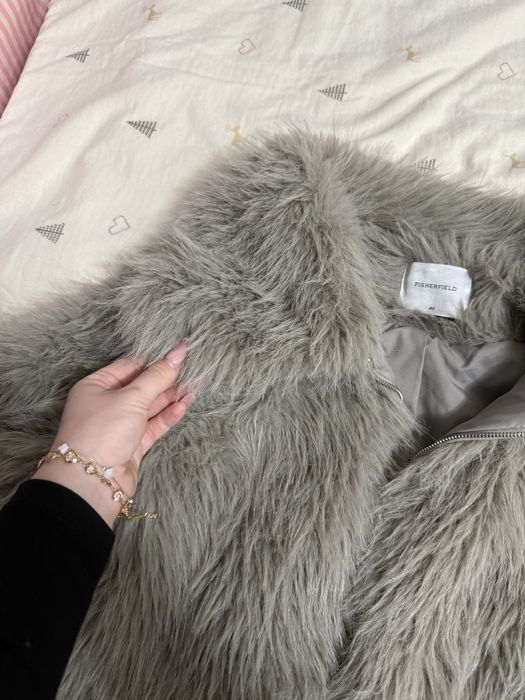 Сиво палто от изкуствен косъм