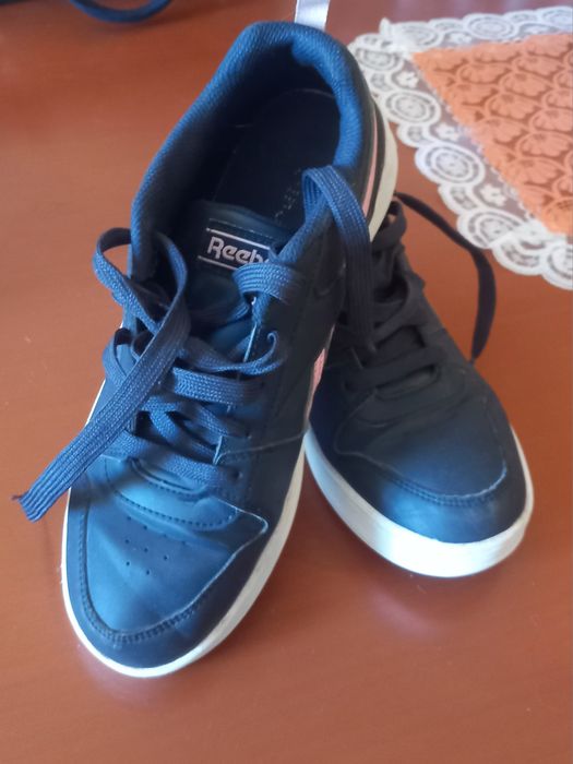 REEBOK кожени маратонки