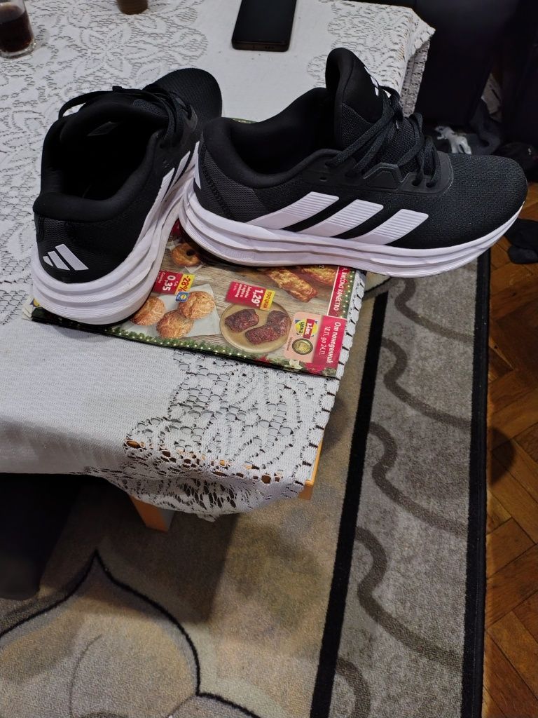 Adidad performance running 7