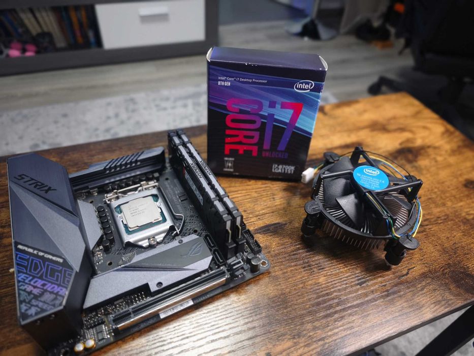 Kit procesor I7 8700k+ Asus Rog Strix Z390-I mITX+16gb ram DDR4