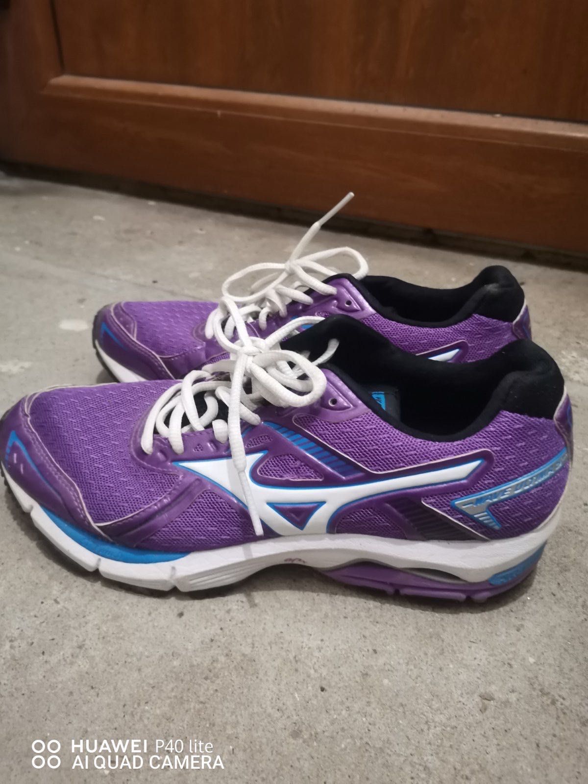 Дамски маратонки Mizuno