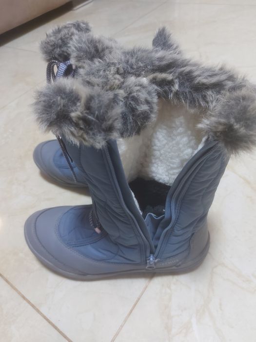 Непромокаеми дамски ботуши с цип, тип апрески