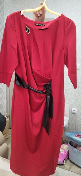 Платья женские, нарядные