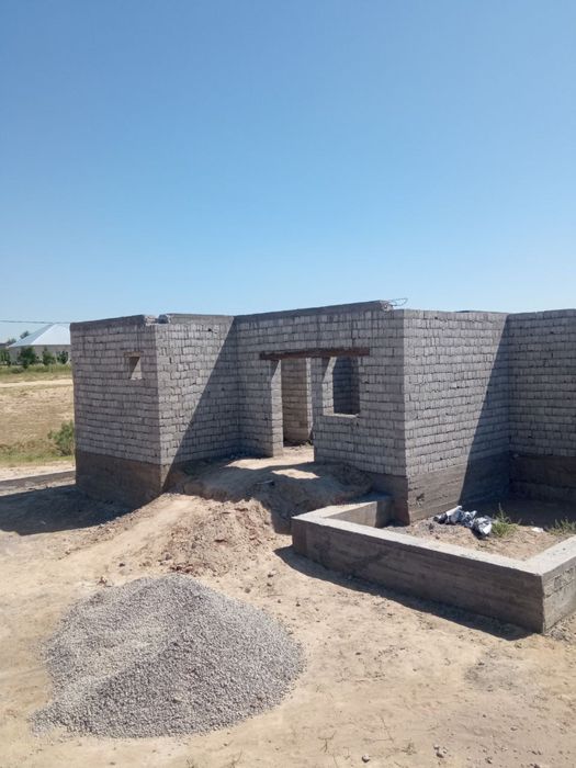 Дом недостроенный