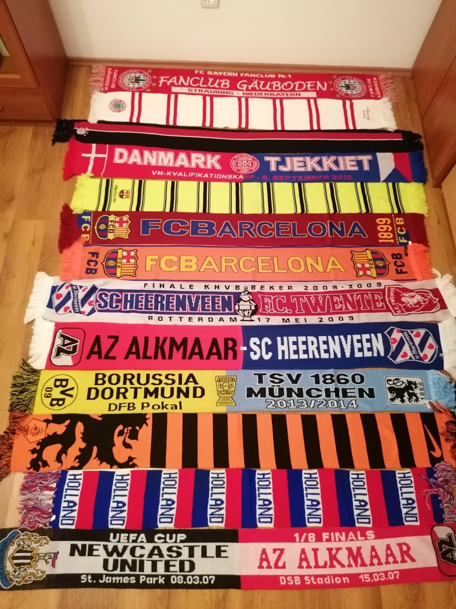 Футболни шалове колекционерски