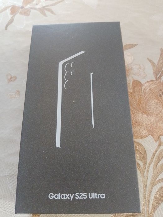 Samsung galaxy 25 Ultra 5G 256GB Whitesilver