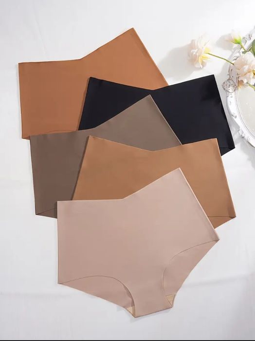 Бесшовные женские трусы