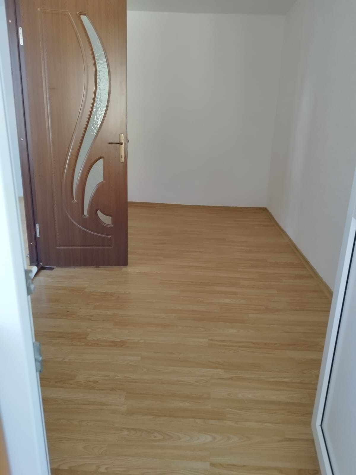 Vând apartament cu 2 camere