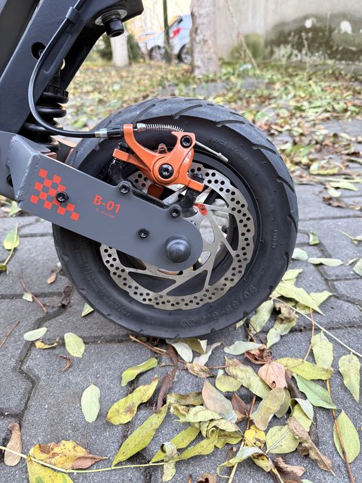 Trotineta KuKirin G4 2025