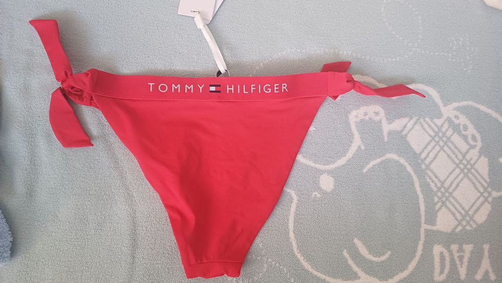 Долница на бански Tommy Hilfiger M нова