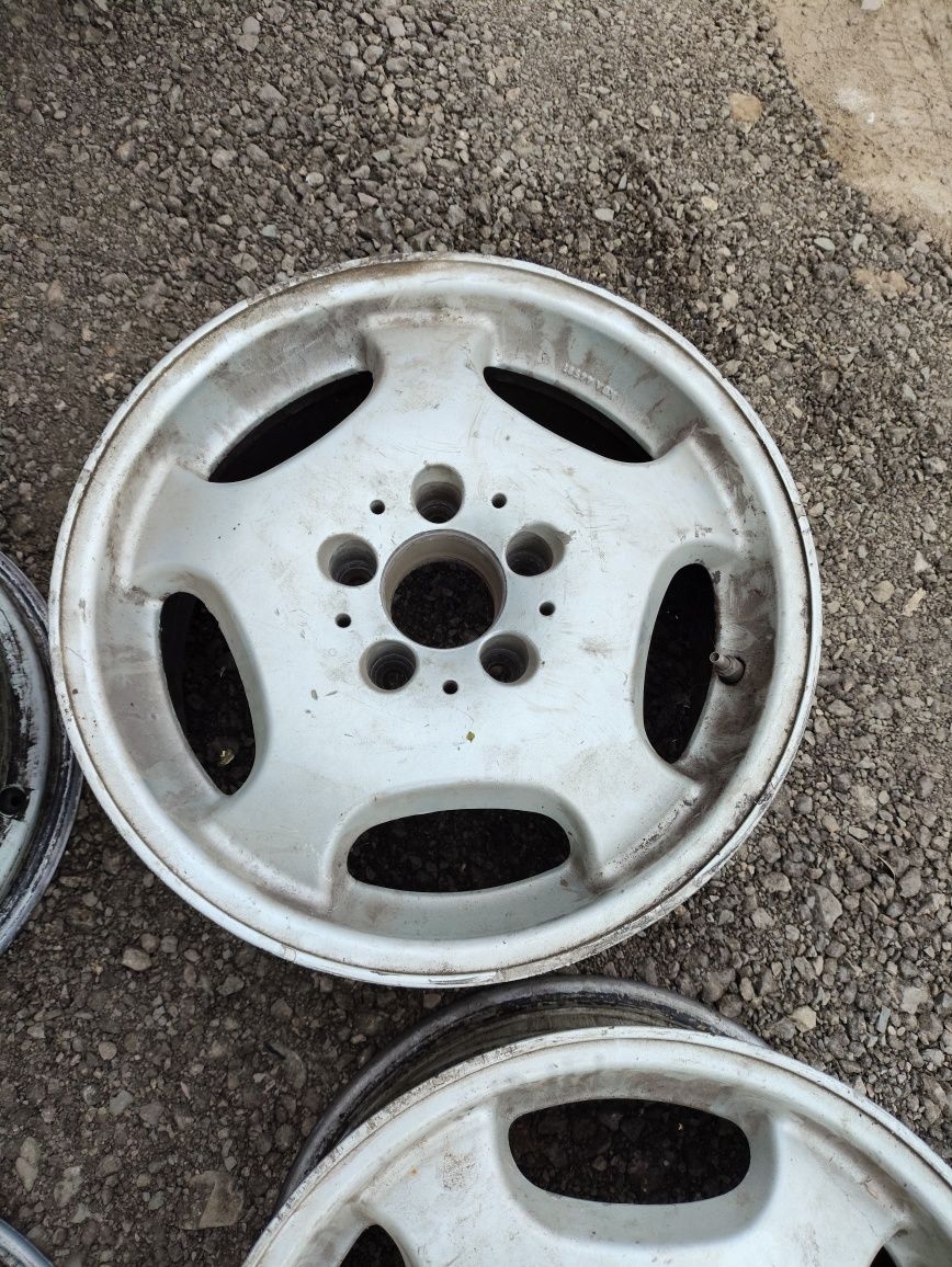 Продам диски на Мерседес r 15