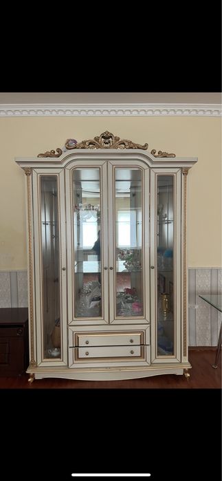 Сервант сатылады