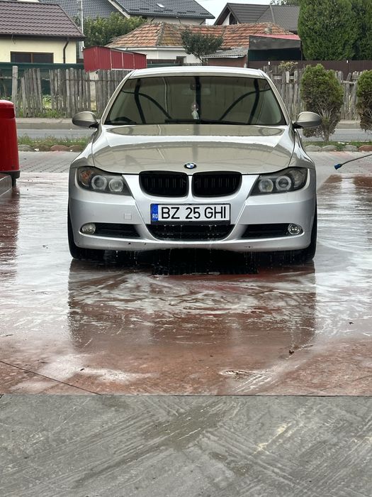 BMW e 90 2005  de vanzare,accept si schimburi tot cu automată