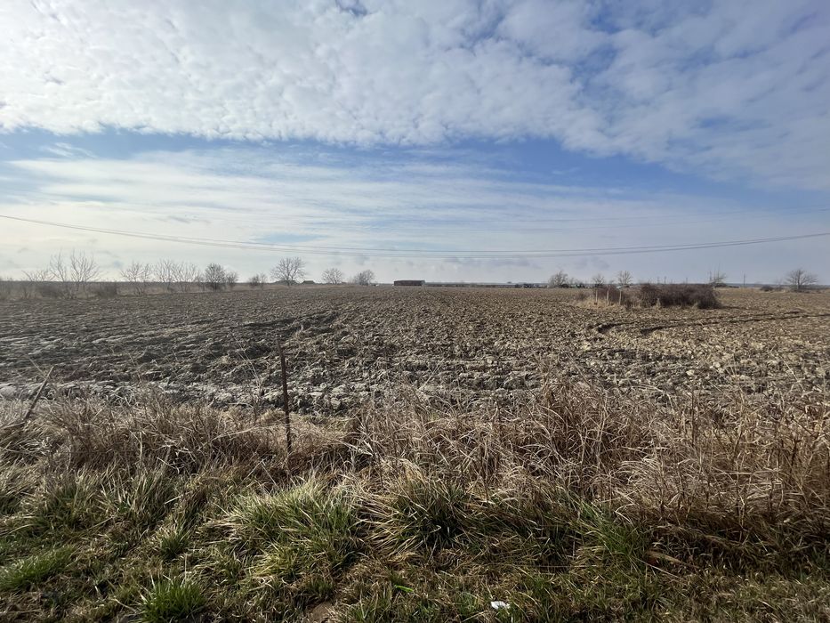 Vand sau schimb cu auto teren la autostrada A1 Pitesti-Bucuresti km32