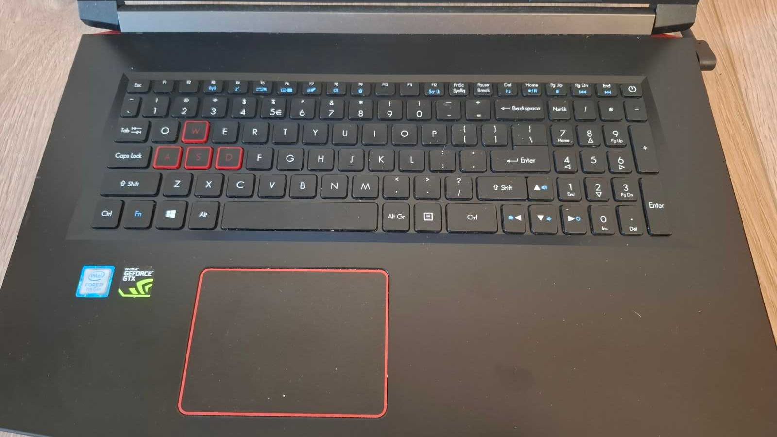 Acer Predator Helios 300 Intel i7-7gen/GPU 1050Ti/DDR4 16GB/FullHD