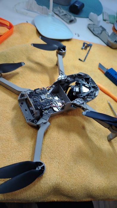 Mentenanta reparatii drone