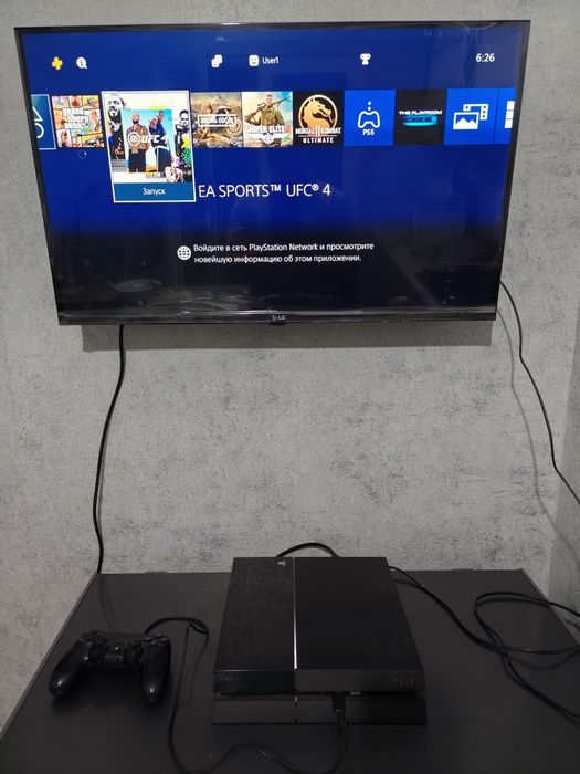 Продам Sony PS4 работает без нареканий, не греется