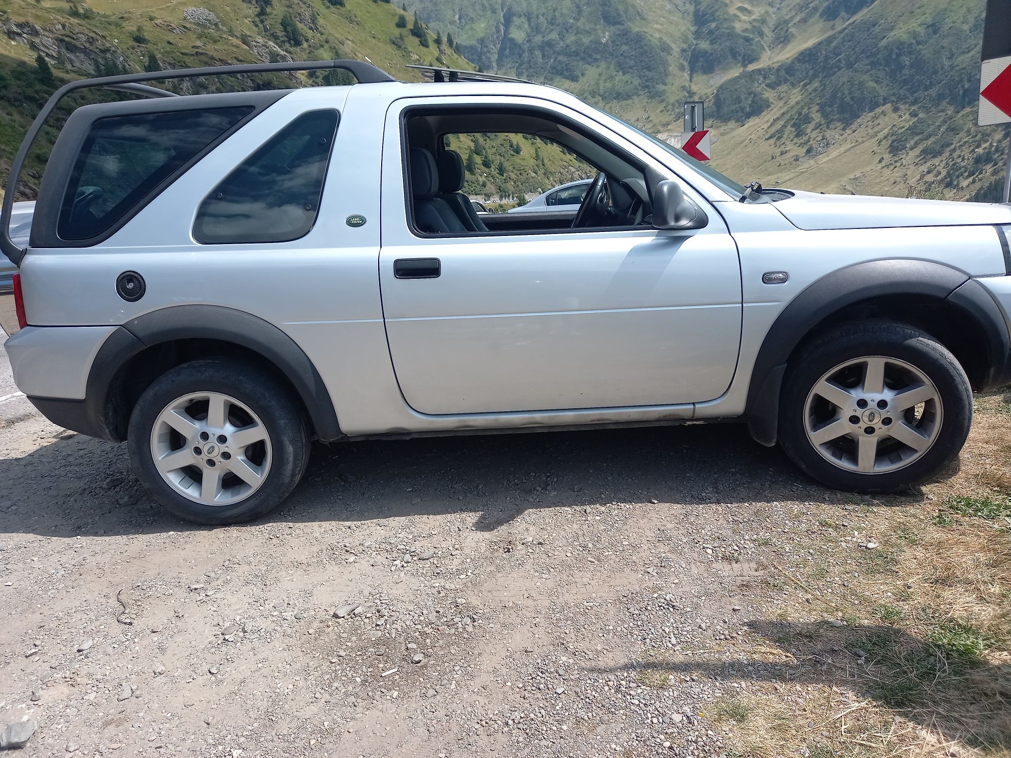 Jante aliaj Land Rover freelander 225.55.r17 + anvelope vară pirelli c