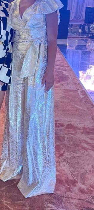 Costum Nissa "pantalon evazat cu top"