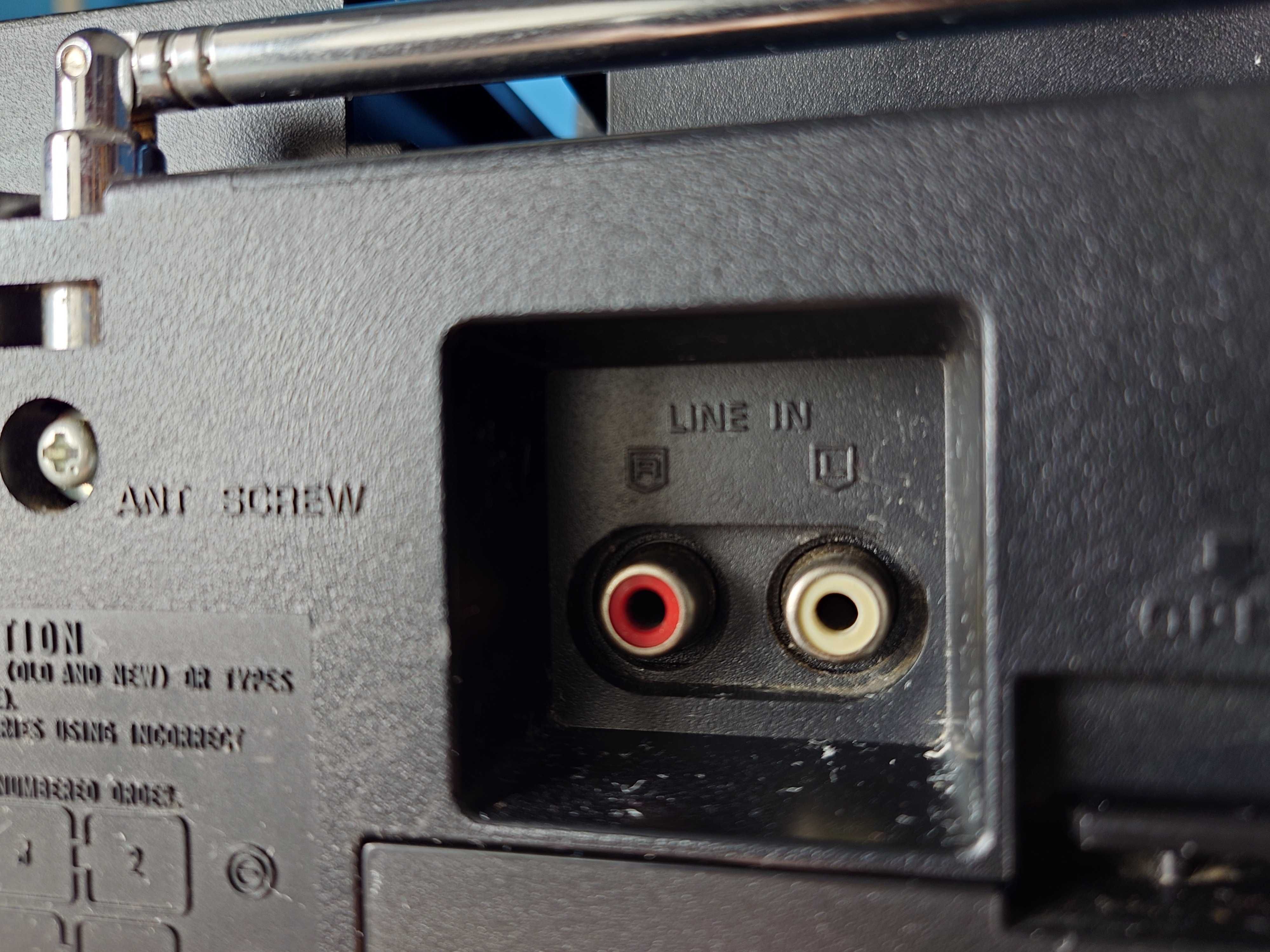 Двукасетъчен касетофон Panasonic RX CW26L в добро състояние!