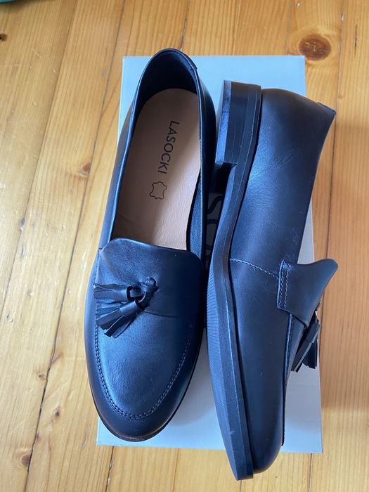 Обувки Lasocki нови