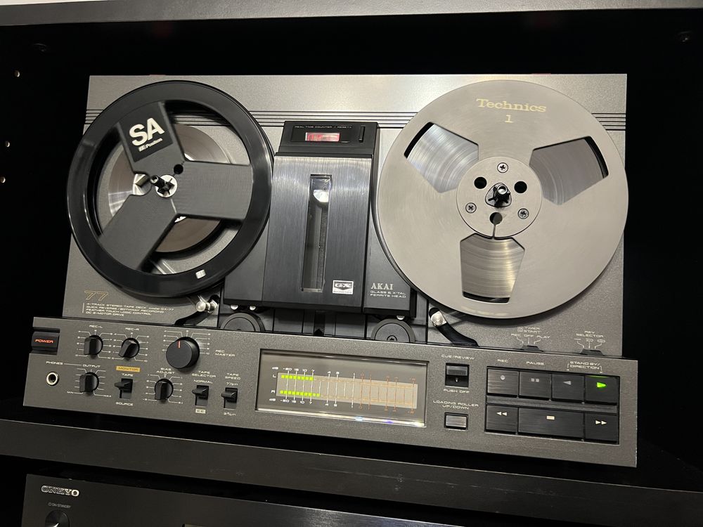 Продам AKAI GX77