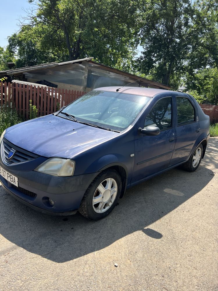 Dacia Logan.