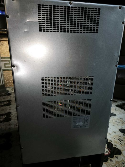 Витрина за вино 32 бутилки