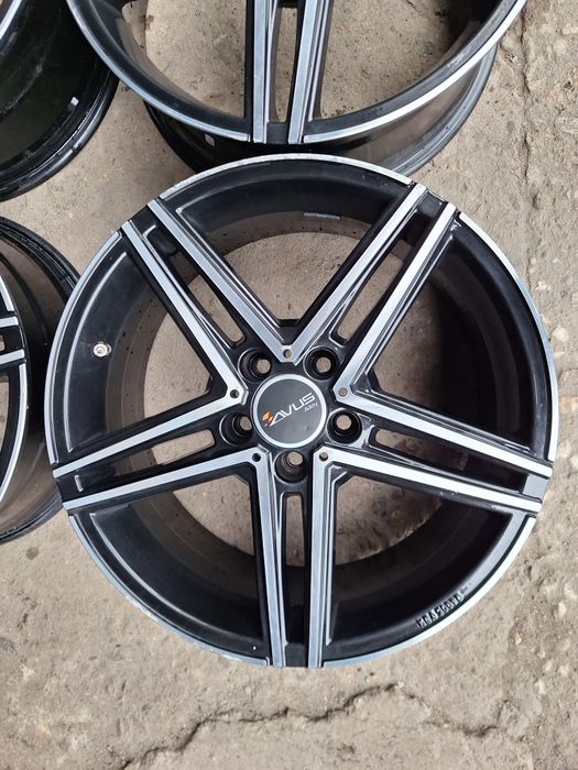 Фолскваген, Шкода, Ауди, Мерцедес-18цола-5/112