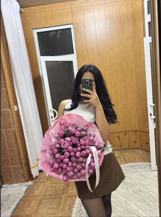 Цветы свежие большой букет.гушугугугкнугкшклкш