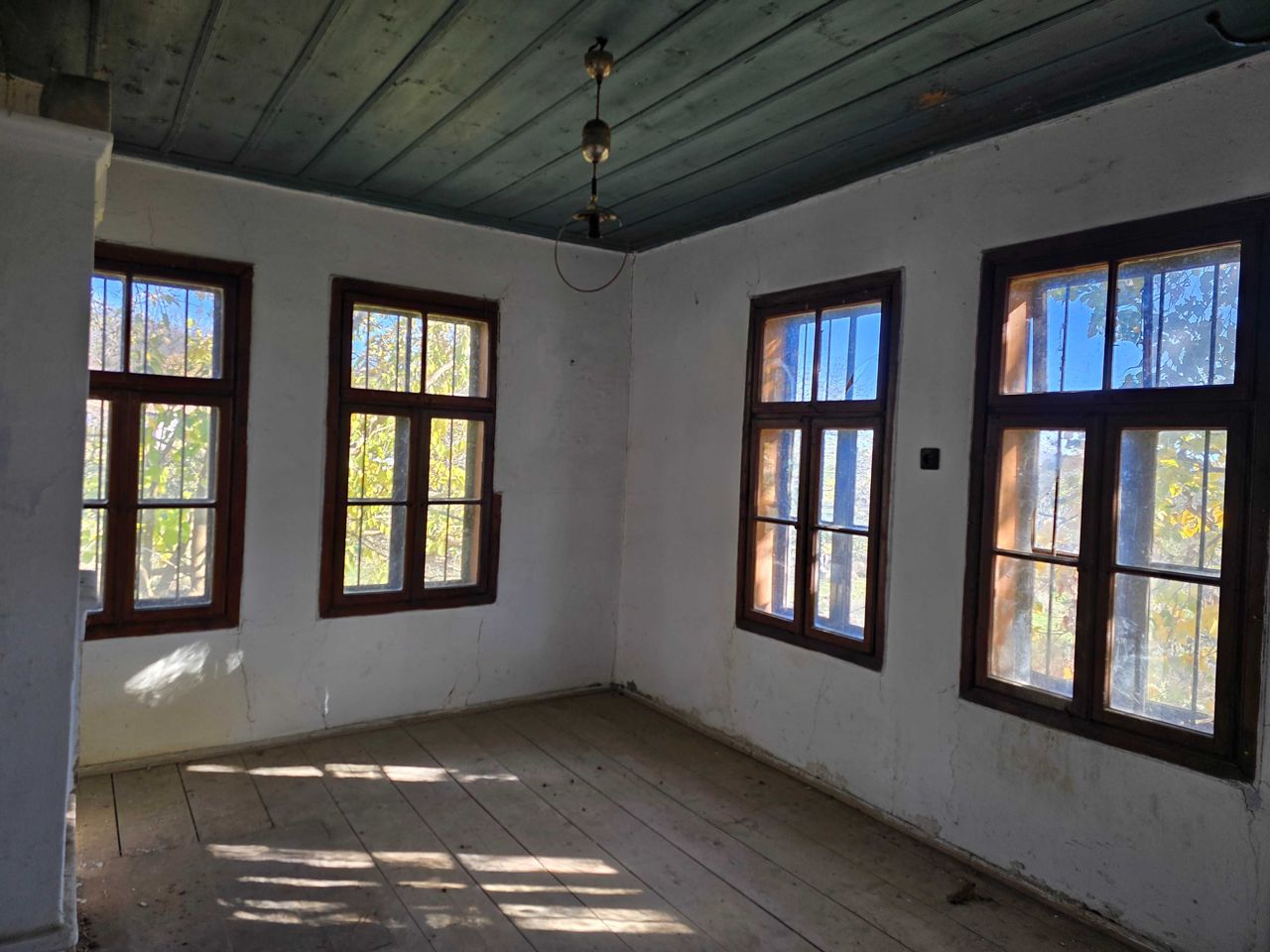 Продава се Къща в с. Пчелище, Област Велико Търново - 180 кв.м за 264 €/кв.м - Снимка #13