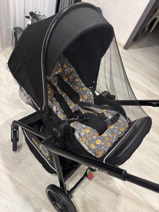 Комфортная коляска  NEW LUX