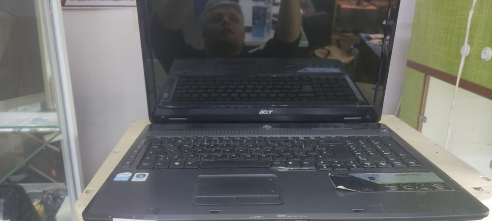 Ноутбук Асер 17 2ядра 4 гига
