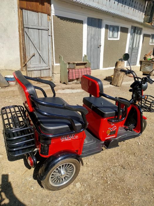 Triciclu Electric RDB G-Klass – Ca Nou, Stare Impecabilă