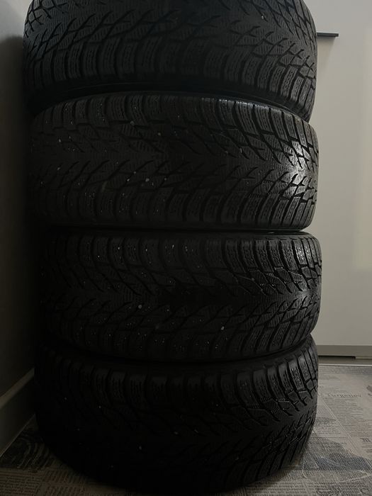 Продам шины Nokian Hakapellita 225/55/17