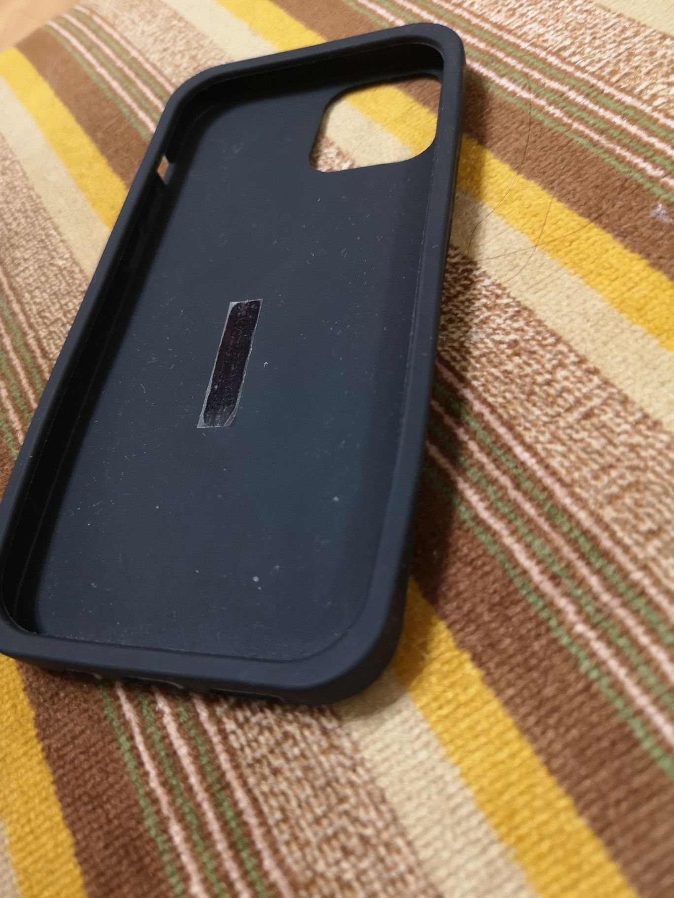 Кейс за iPhone 12