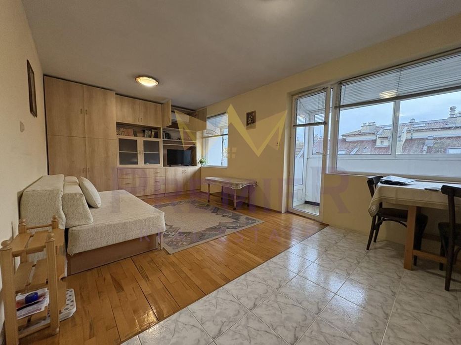 Дава се под наем Мезонет в Варна, Базар Левски - 60 кв.м за 425 € - Снимка #2