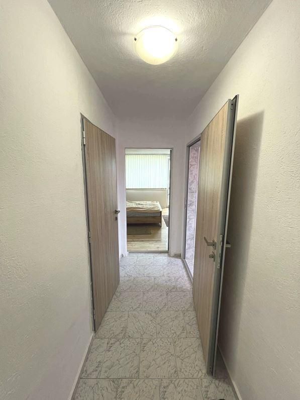 Дава се под наем Едностаен апартамент в Варна, Младост 2 - 35 кв.м за 175 € - Снимка #5