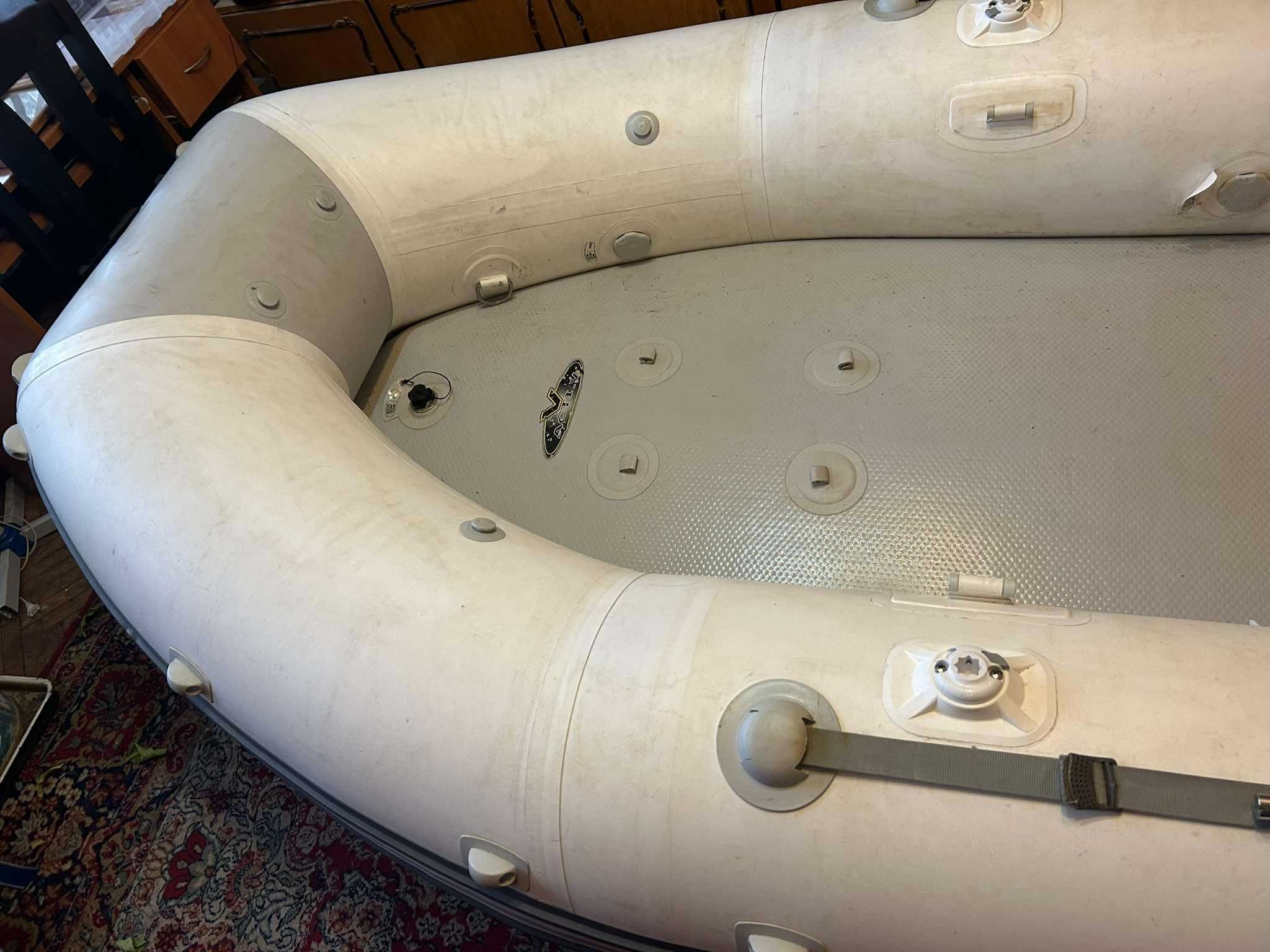 Zodiac  Fastroler 325