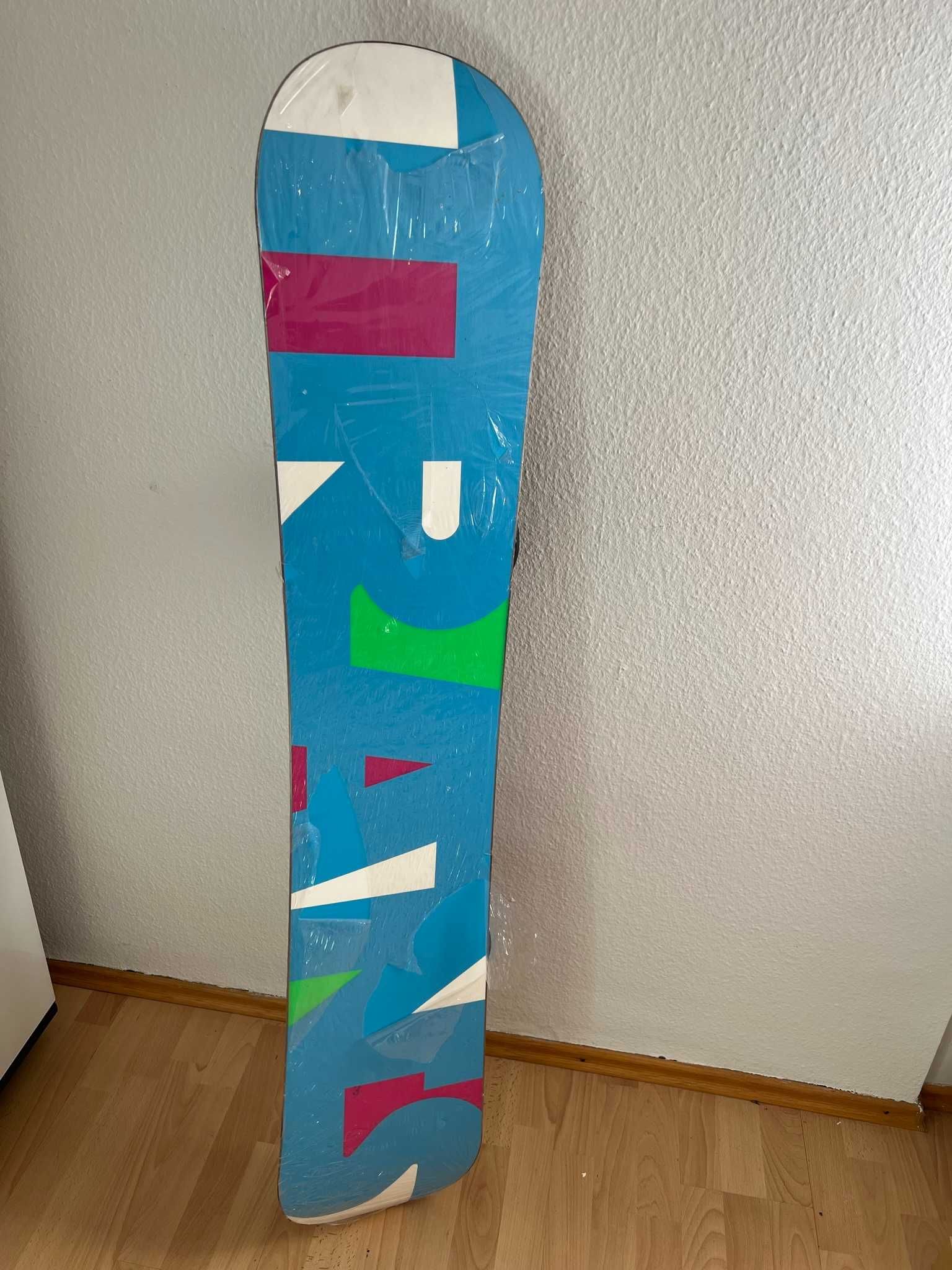 Placa snowboard NOUA Trans White Line Rocker 151cm +legaturi NOI Head