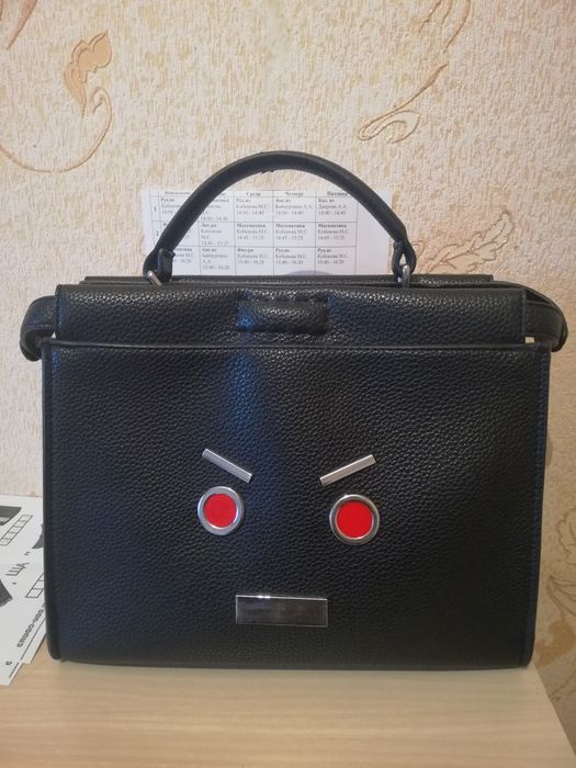 Шикарная сумка Фенди