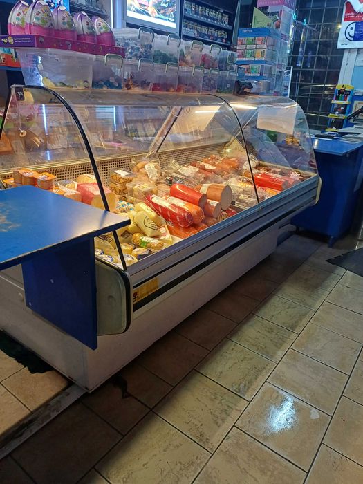 Frigider orizontal mezeluri