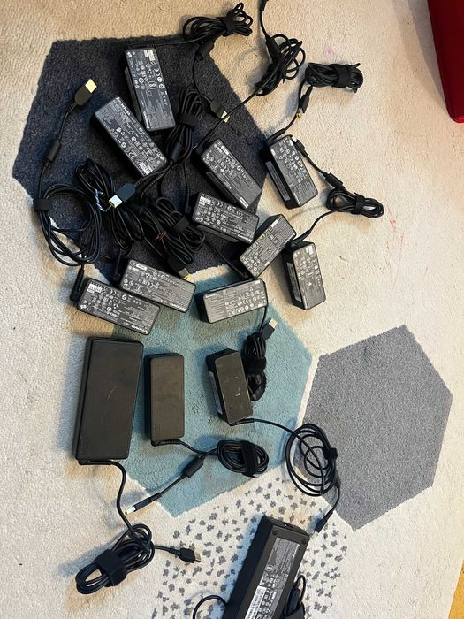 Incarcator laptop Lenovo 20V cu mufa dreptunghiulara galbena