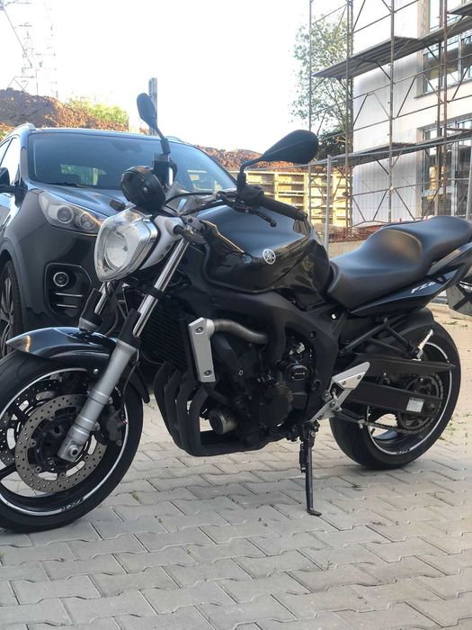 Motocicletă yamaha 600