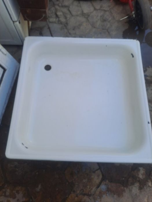 Темир ванна сотилади.