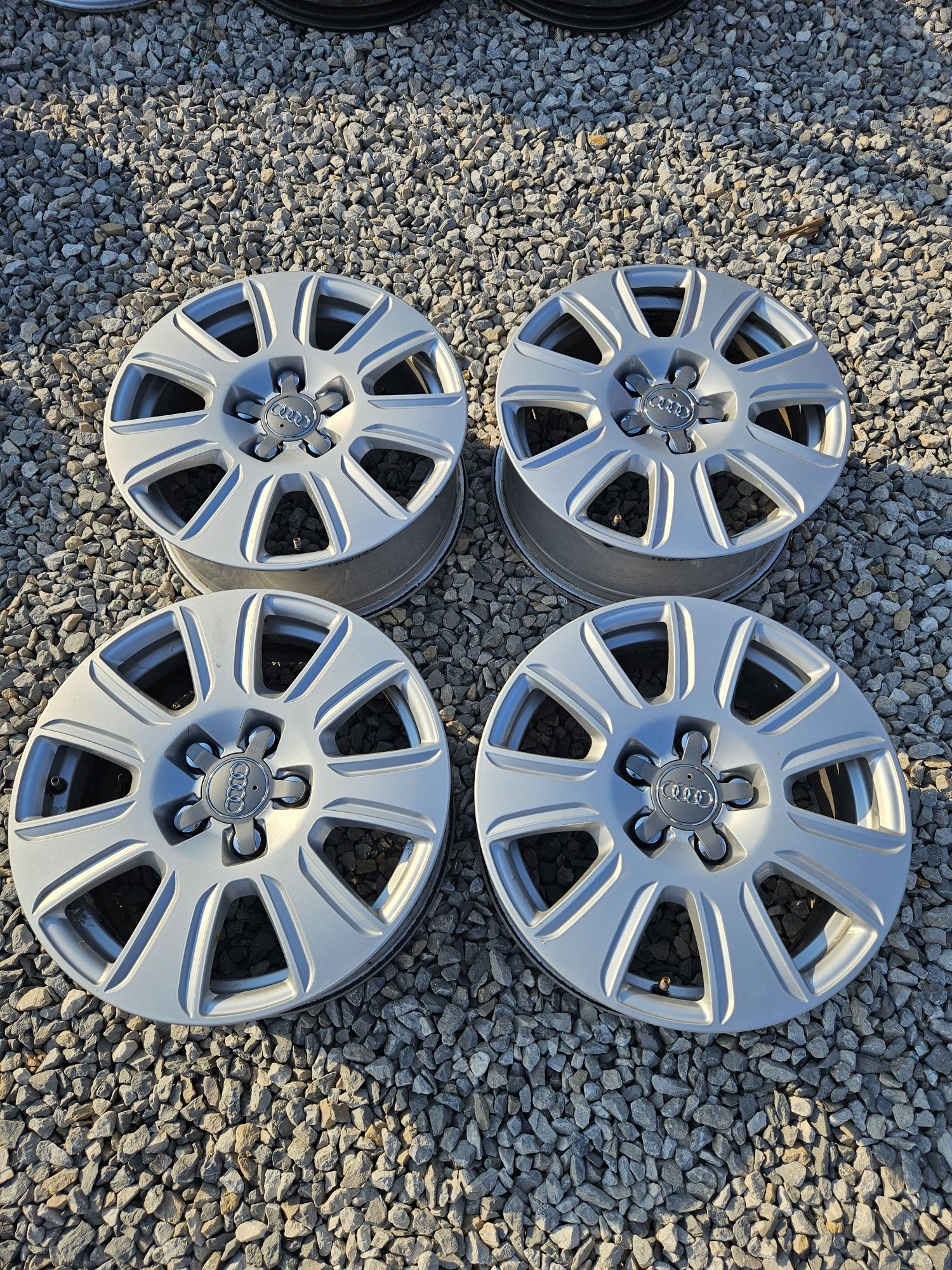 5х112.16.цол. 6.5.ж..ет.33  оргинални  AUDI