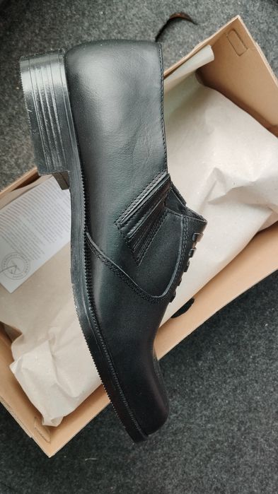 Мъжки обувки , нови